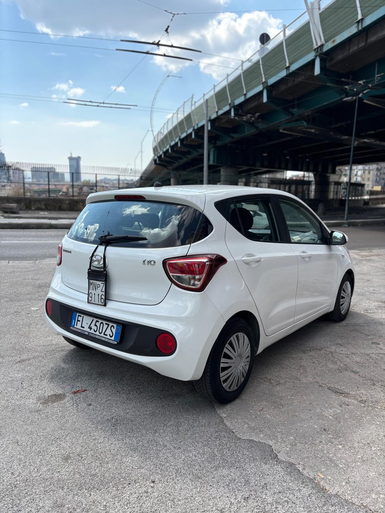 Hyundai i10 cc 1.0 benzina 2018