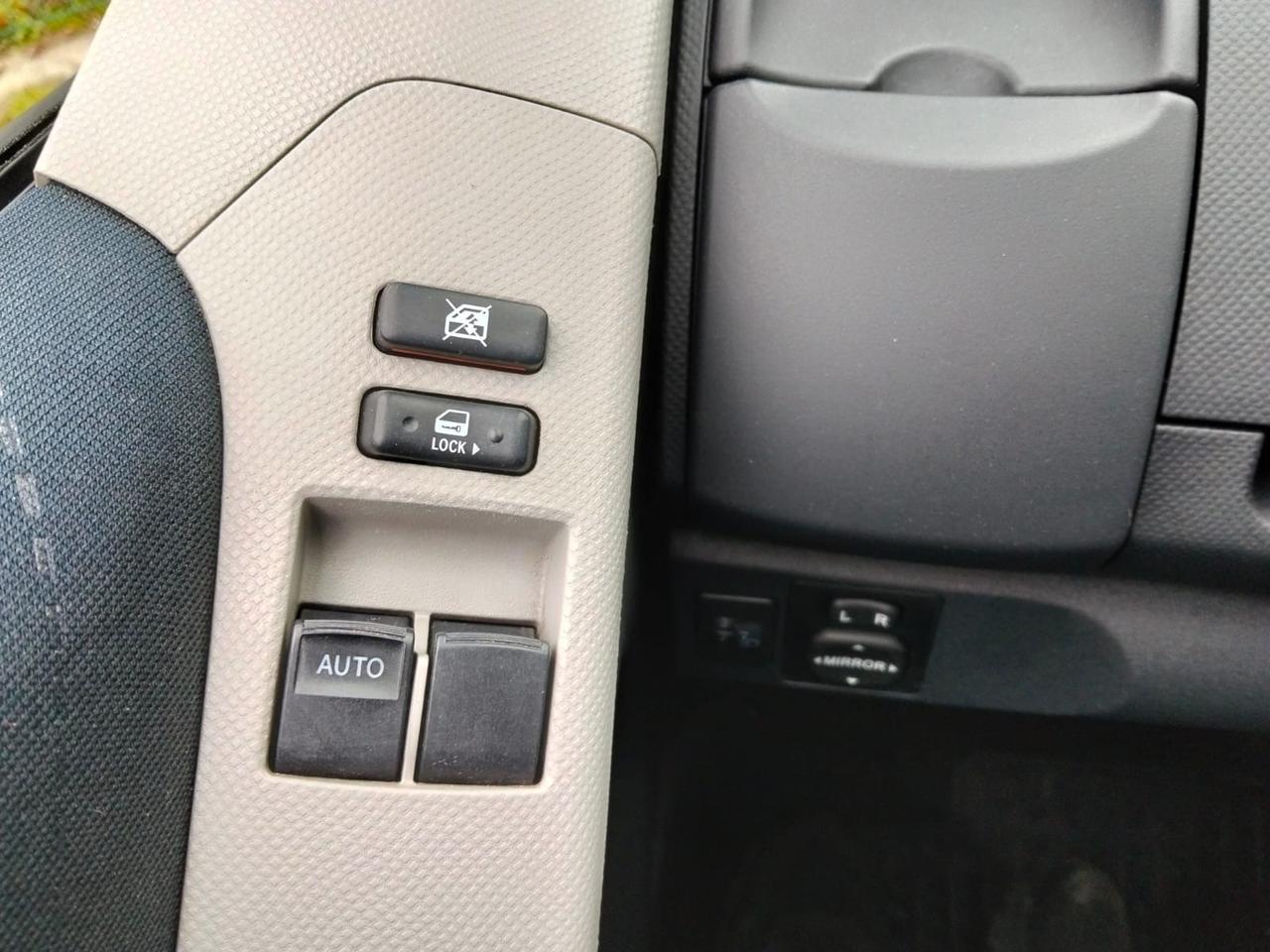 Toyota Yaris 1.0 69Cv 5 porte Sol*Clima*Neopatentati