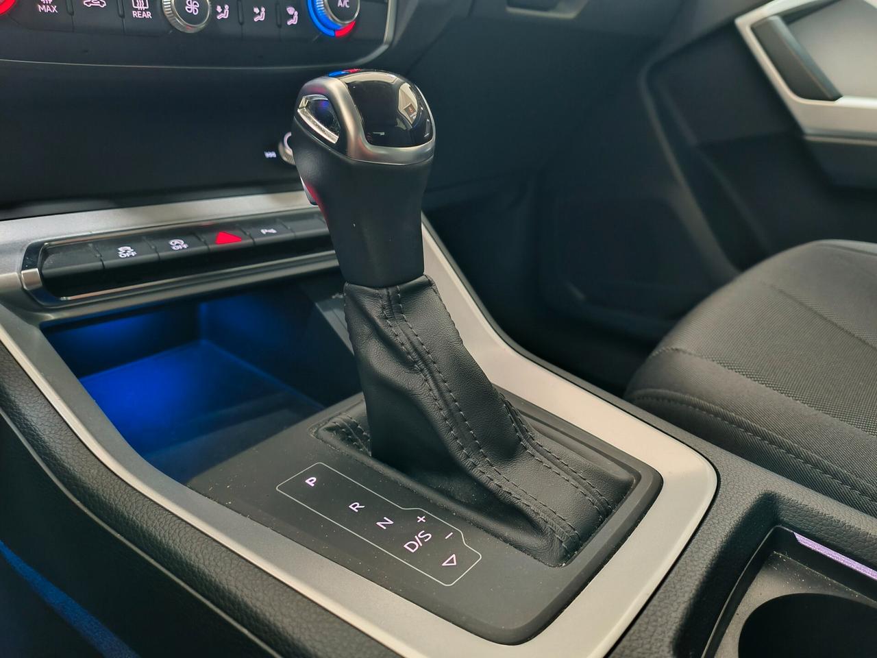 Audi Q3 35 TDI S tronic Business