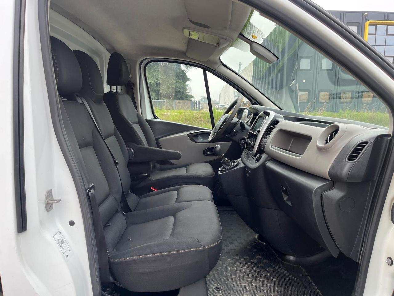 Renault Trafic T29 1.6 dCi 125CV **+IVA**