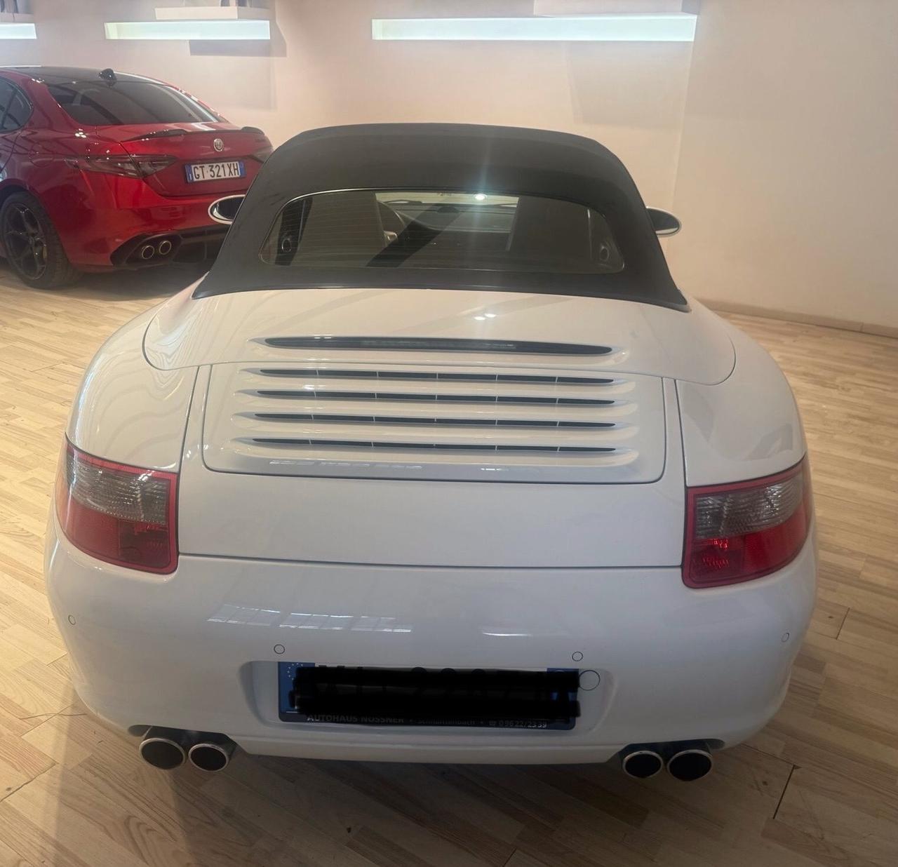 Porsche 911 Carrera Cabriolet