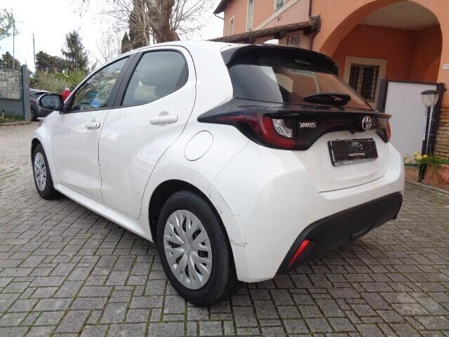 Toyota Yaris 1.0 5 porte Active NO VINCOLO FINANZIAMENTO LEGGERE NOTE