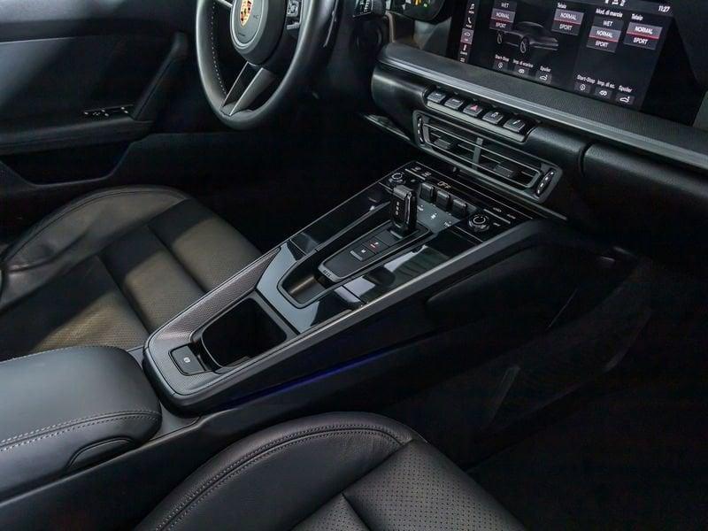 Porsche 911 992 Carrera PDK 385 cv