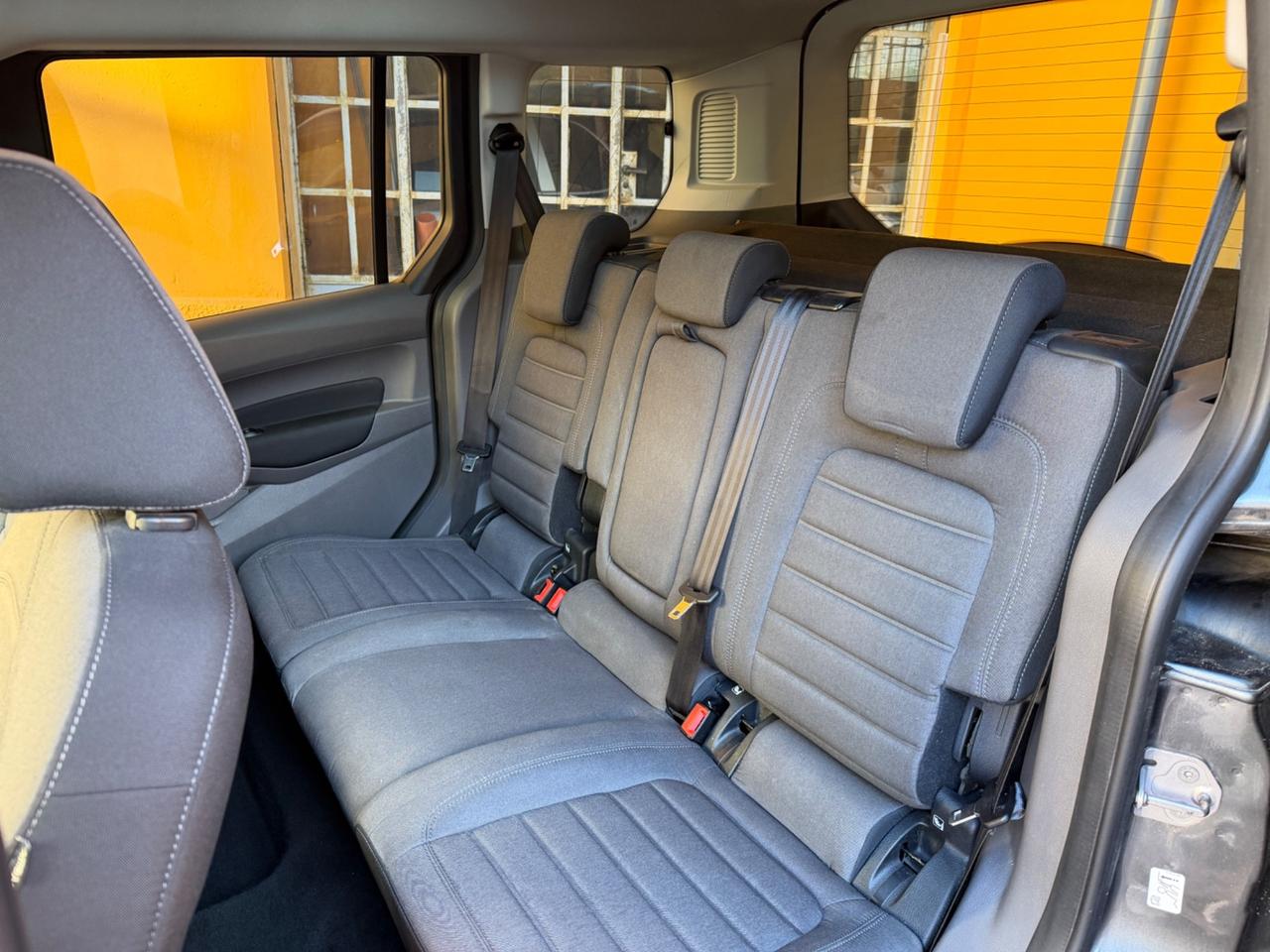 Ford Tourneo Connect 1.5 TDCi 120 CV Titanium