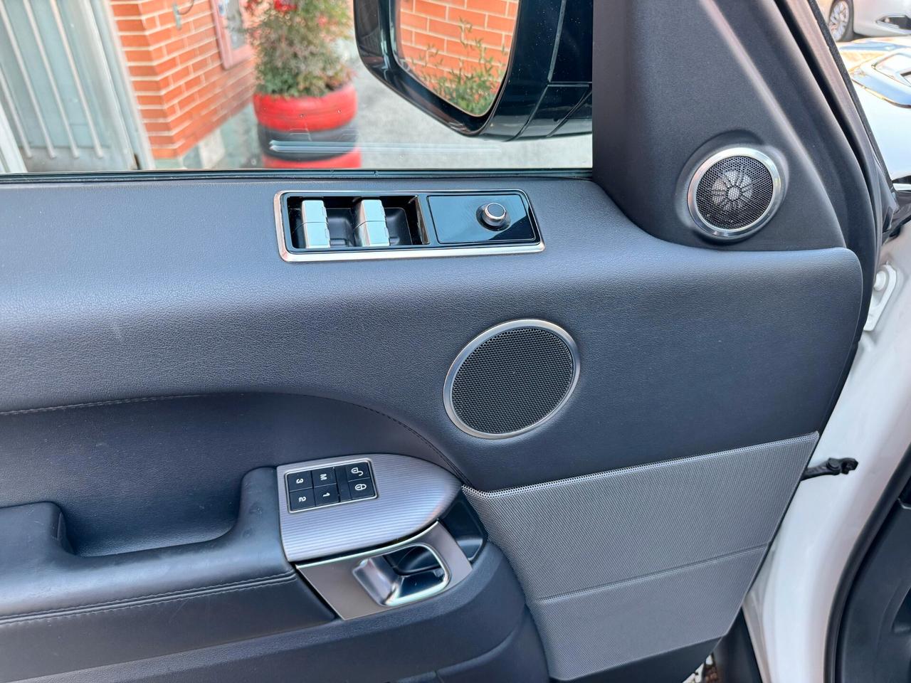 Land Rover Range Rover Sport Range Rover Sport 3.0 SDV6 249cv HSE Dynamic