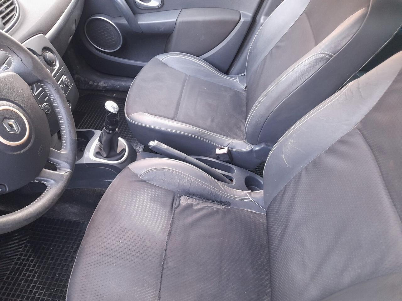 Renault Clio 1.2 16V 5 porte Le Iene