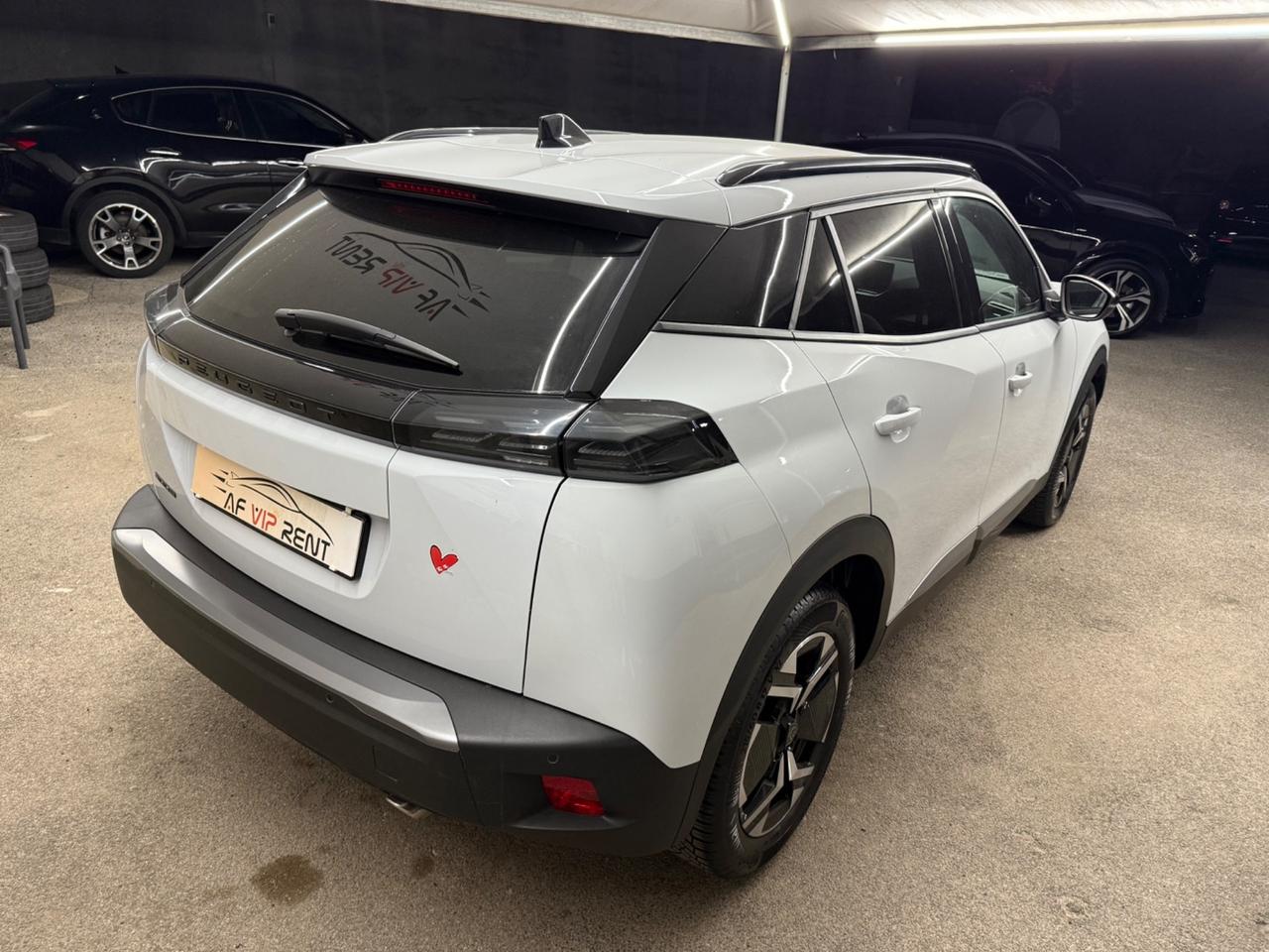 Peugeot 2008 BlueHDi 130 S&S EAT8 Allure