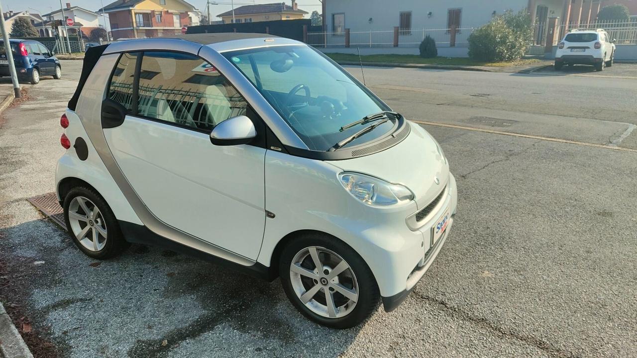 Smart ForTwo 1000 62 kW cabrio pulse