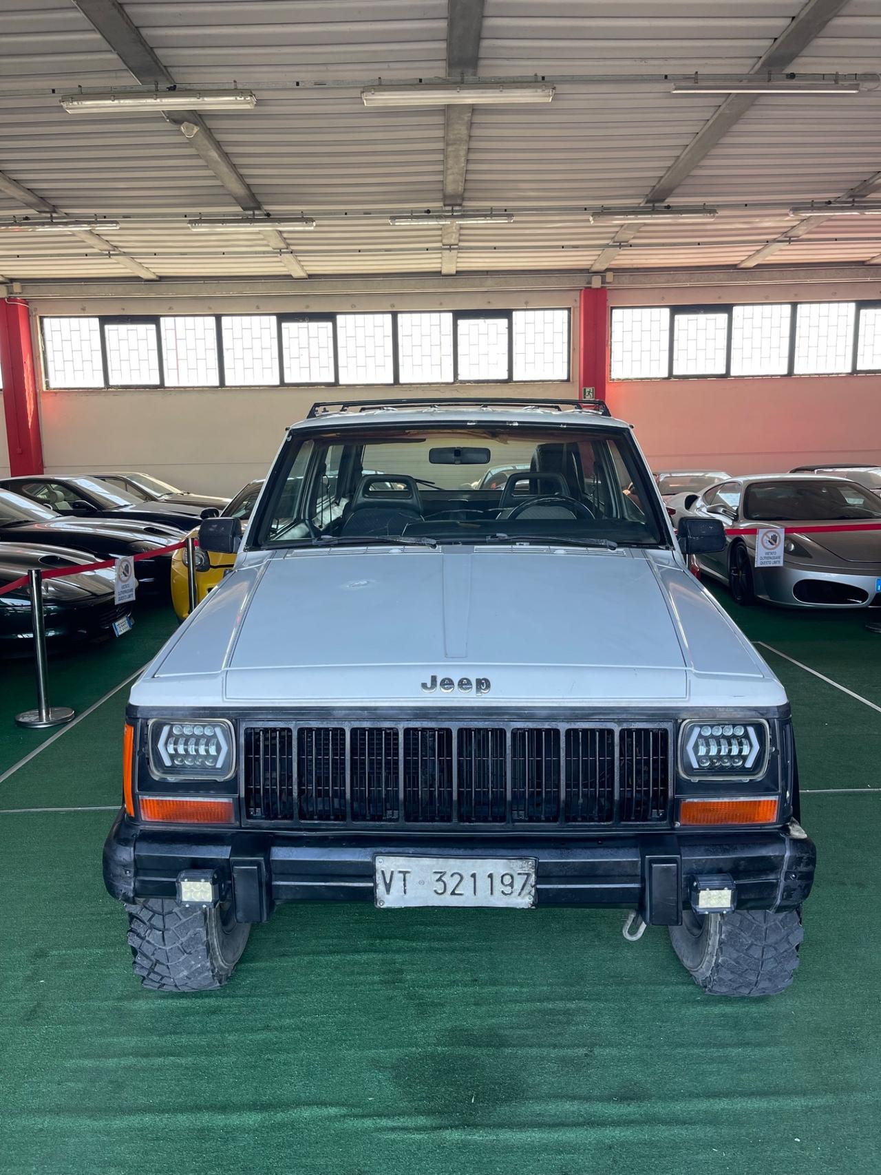 Jeep Cherokee 2.1 TD Coupe ASI 4X4 PERMUTE RATE