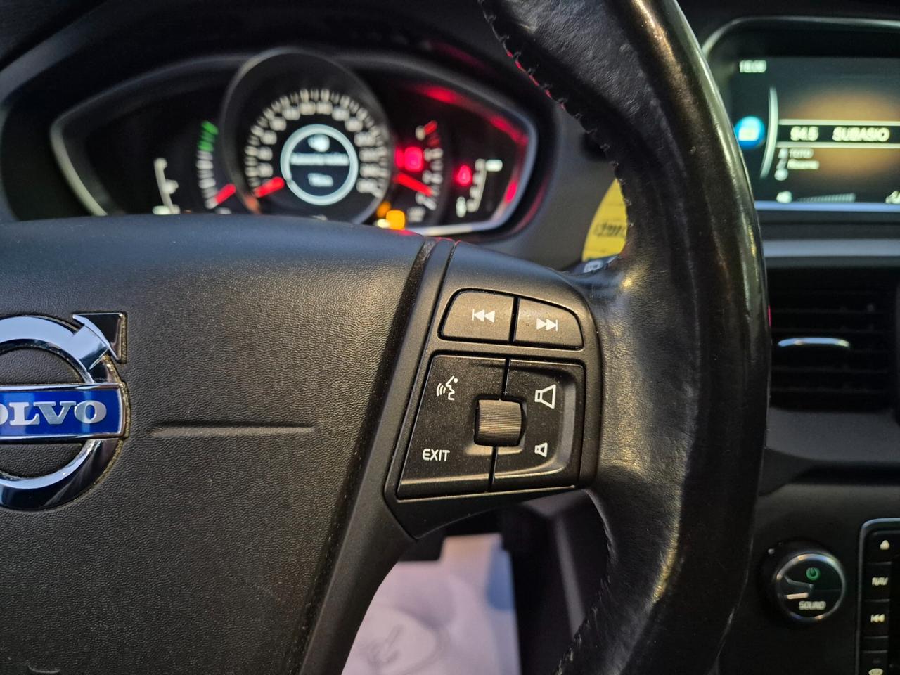 Volvo V40 Cross Country D2 1.6 Powershift Kinetic N1