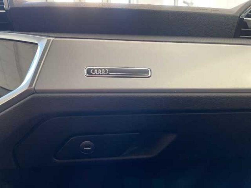 Audi Q3 II 2018 Audi 35 2.0 tdi Business s-tronic