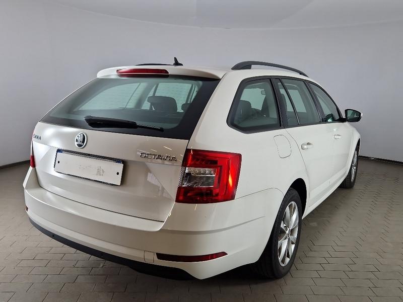 SKODA OCTAVIA WAGON 1.6 TDI EXECUTIVE