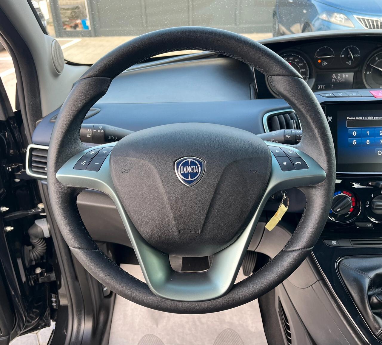 Lancia Ypsilon 1.0 FireFly 5 porte S&S Hybrid Platino