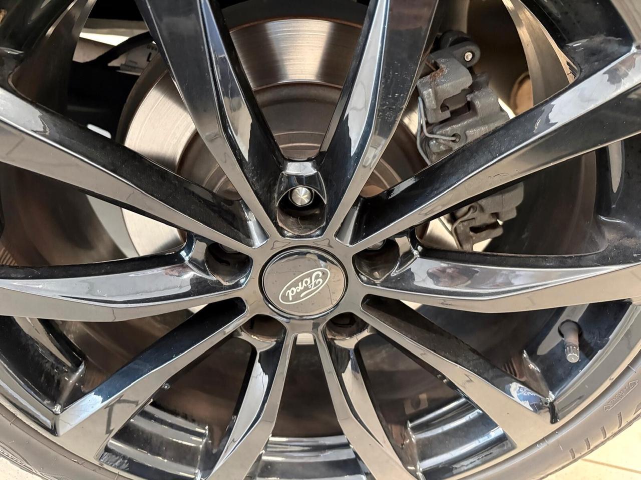 Ford Kuga TITANIUM BUSINESS 1.5 TDCI 120 CV 2WD