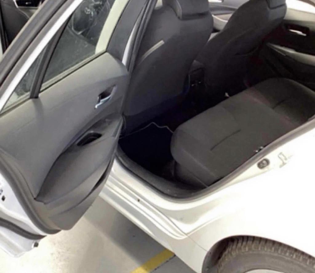 Toyota Corolla Touring Sports 1.8 Hybrid Business Tech