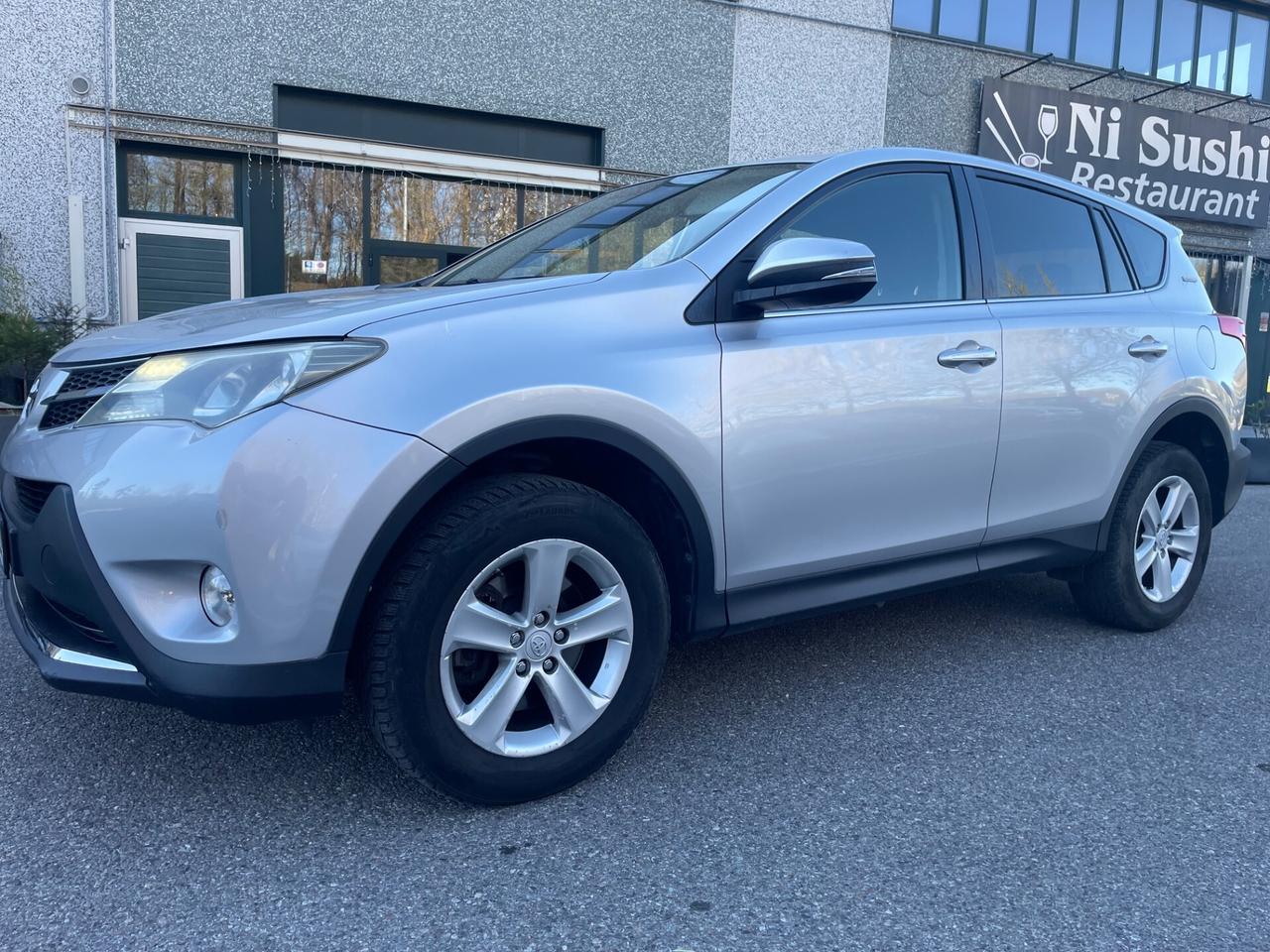 Toyota RAV 4 RAV4 2.0 D-4D 2WD*Neopatentati*Retrocamera