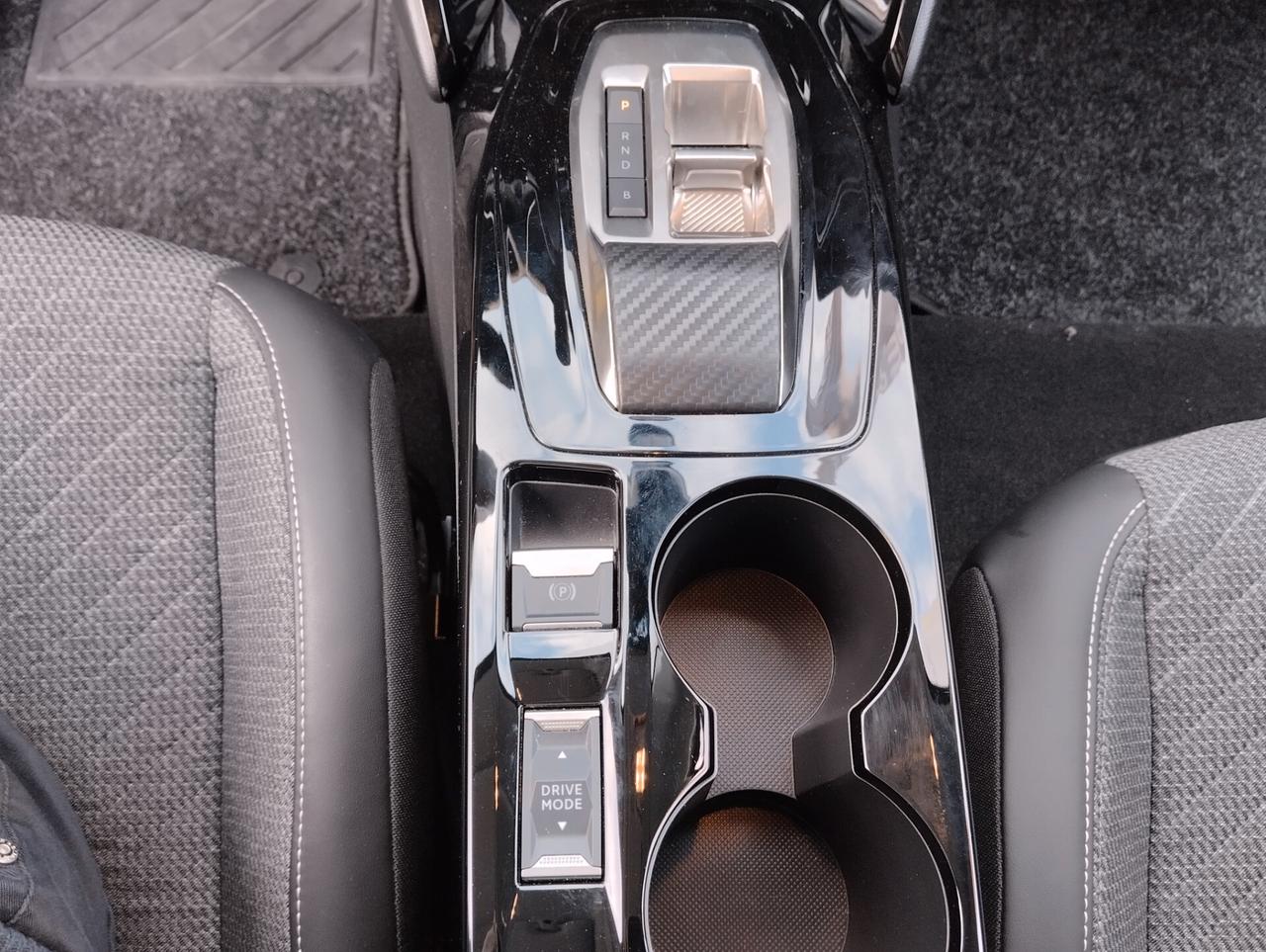 Peugeot 208 motore elettrico 136 CV 5 porte E-Style