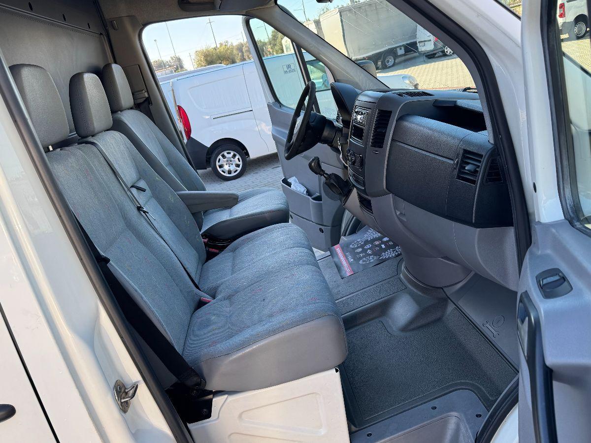 VOLKSWAGEN Crafter Furgone Medio Tetto alto