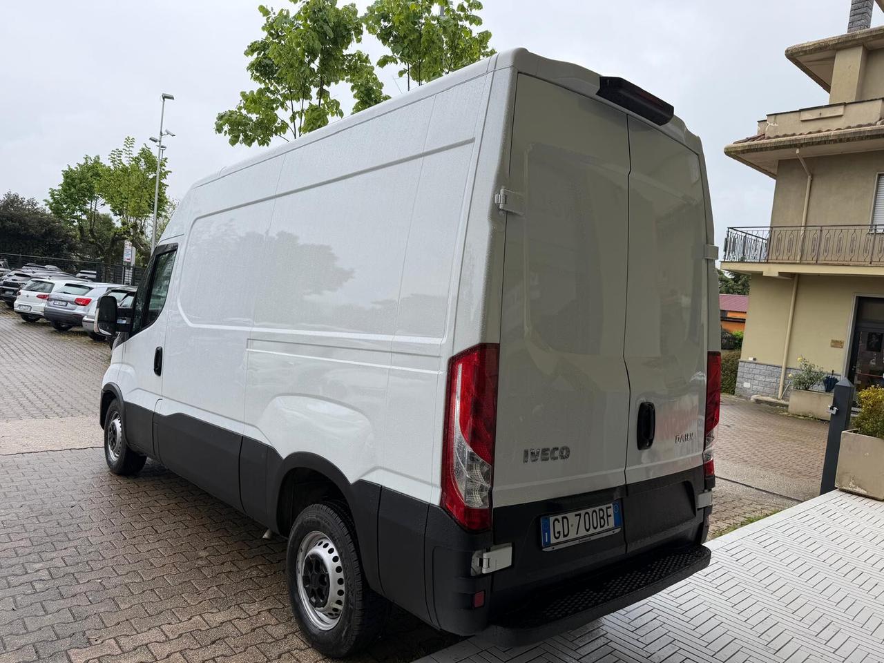 Iveco Daily 35S12V 2.3 HPT PC-TN Furgone