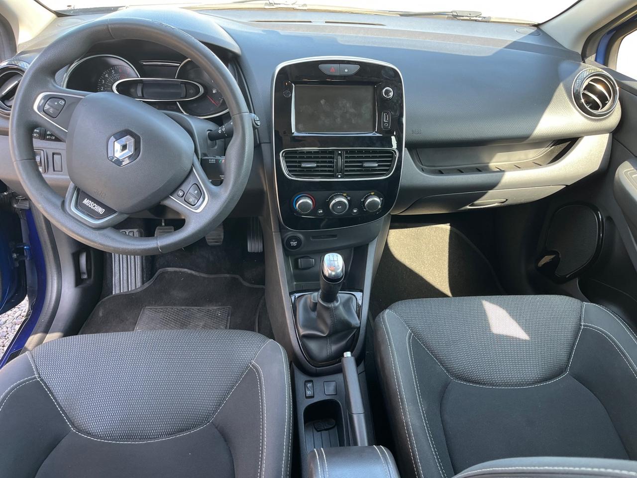 Renault Clio TCe 12V 75 CV 5 porte Moschino Intens