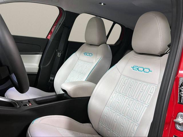 FIAT 600 Hybrid 110 CV DCT MHEV La Prima