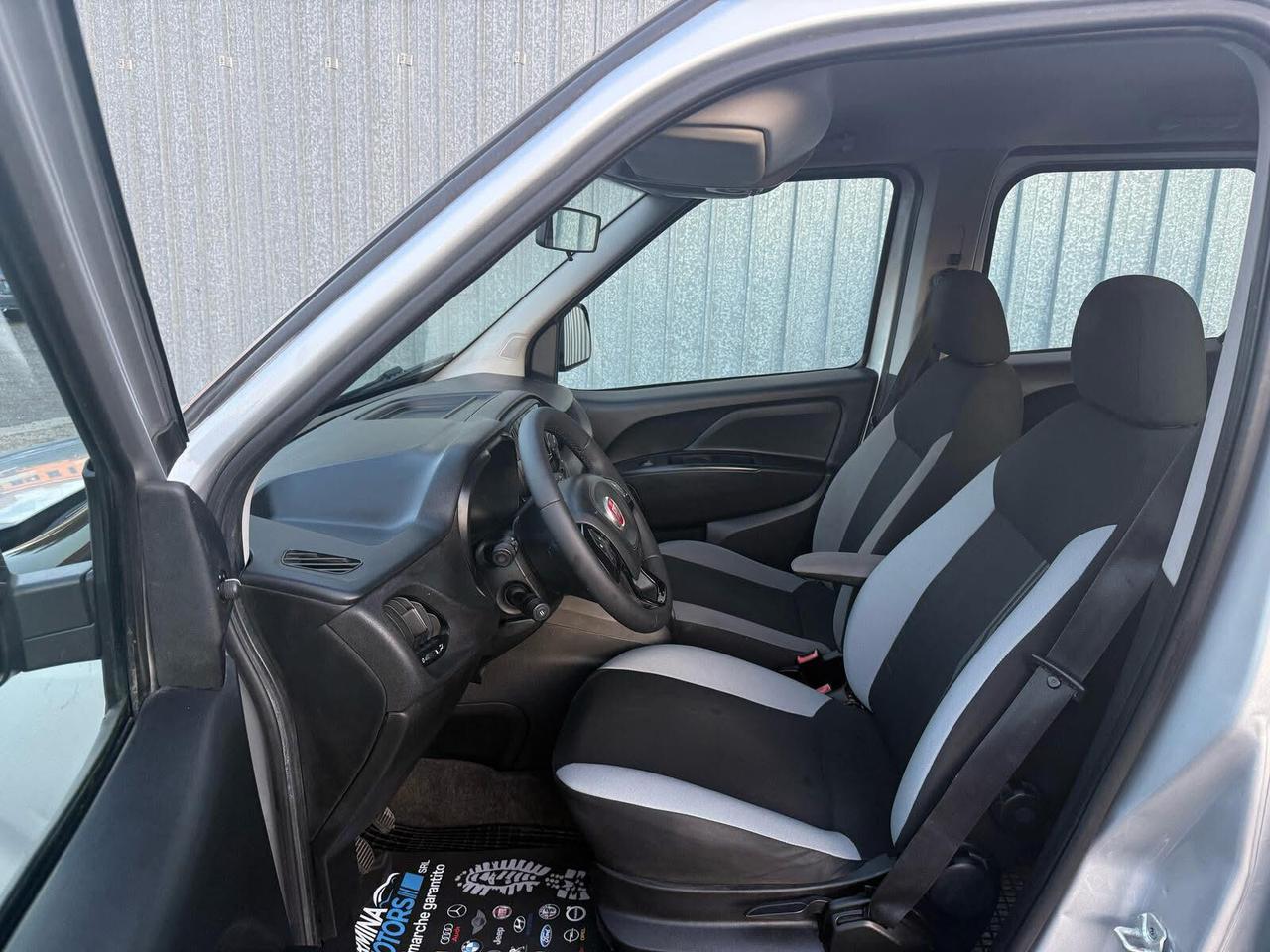 Fiat Doblò 1.6mjt MAXI 5POSTI AUTOCARRO