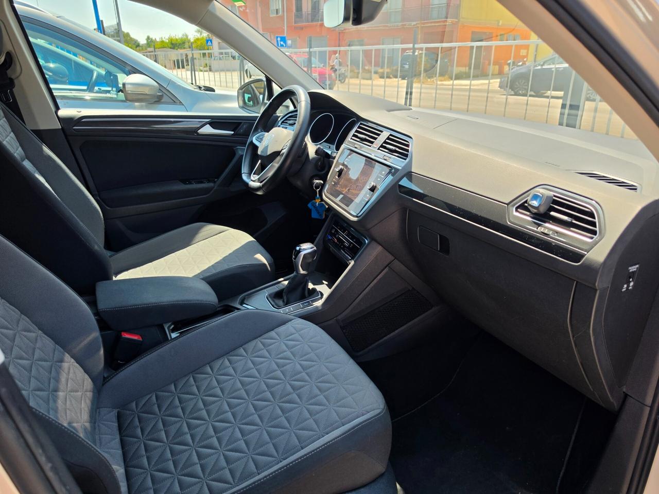 Volkswagen Tiguan 2.0 TDI 150 CV SCR DSG Elegance