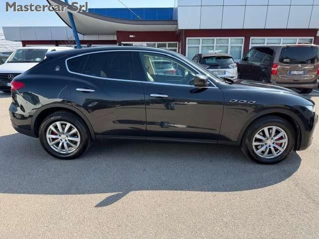 MASERATI Levante Levante 3.0 V6 250cv auto - FG551TC