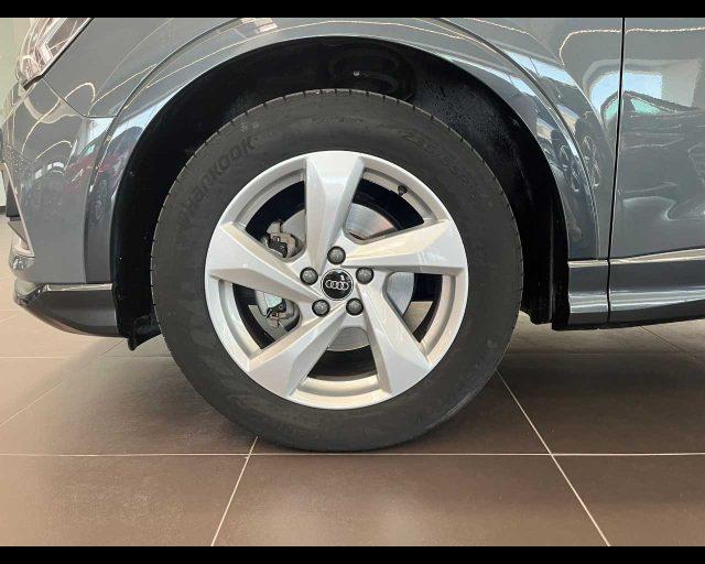 AUDI Q3 35 TDI S tronic Business Advanced