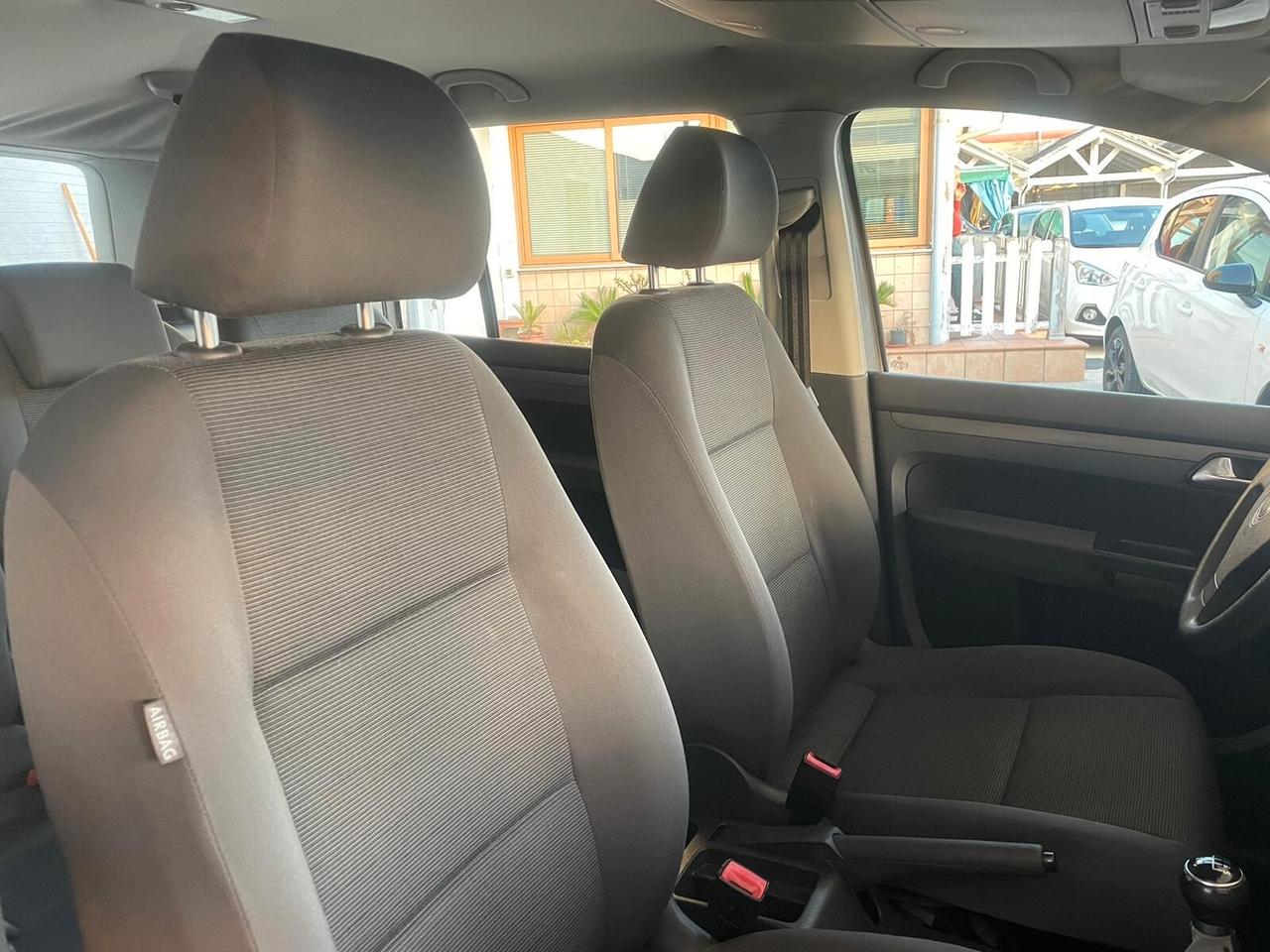 Volkswagen Touran 1.6 Trendline GPL