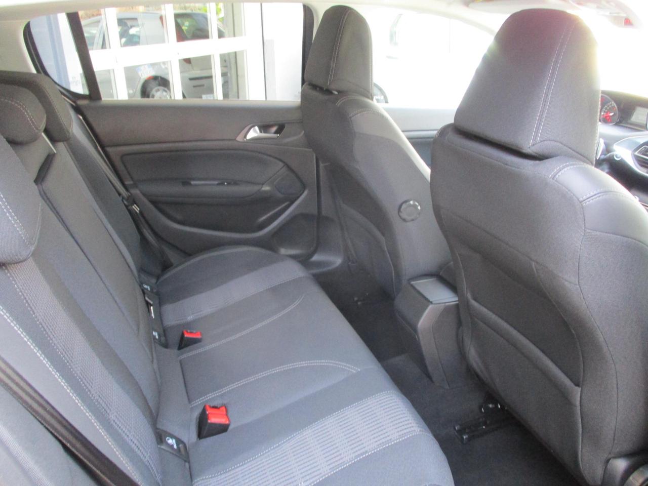 Peugeot 308 5 Porte 308 5p 1.5 bluehdi Allure s&s 130cv eat8