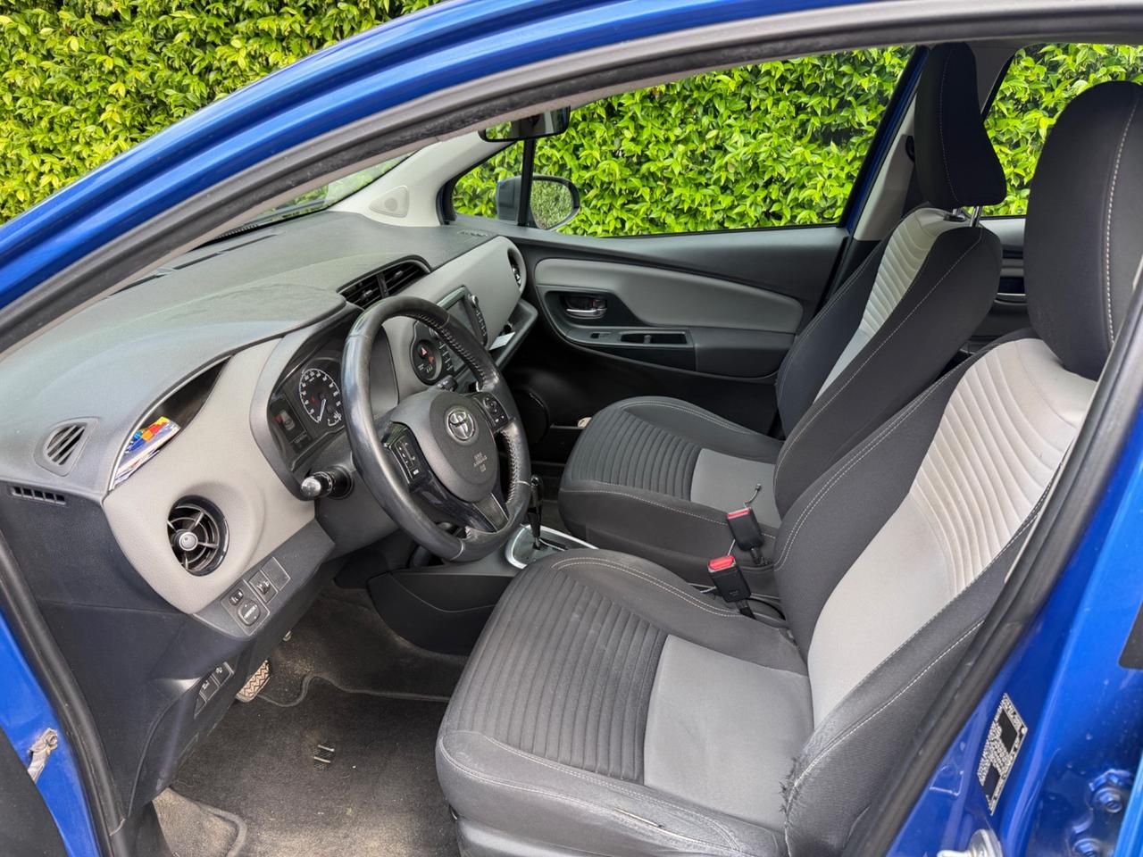 TOYOTA YARIS 1.5 BENZINA-IBRIDA AUTOMATIC EURO6B NEOPATENTATI