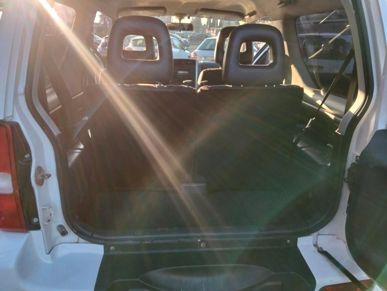 Suzuki Jimny 1.5 DDiS cat 4WD JLX motore nuovo