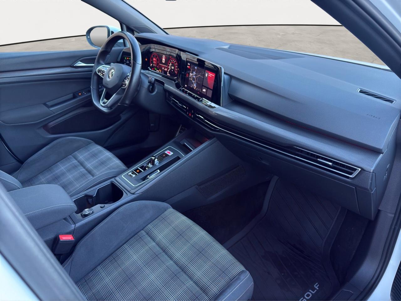 Volkswagen Golf 8 2.0 TDI DSG GTD - 2021