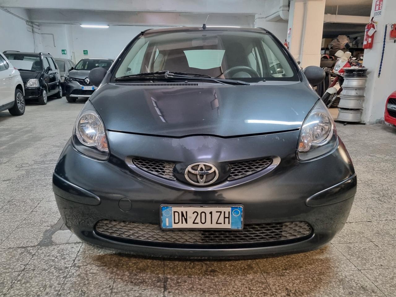 Toyota Aygo 1.0 12V VVT-i 3 porte Sol