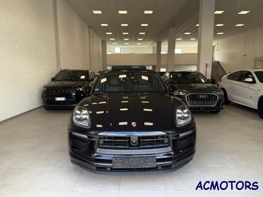 PORSCHE Macan 2.0