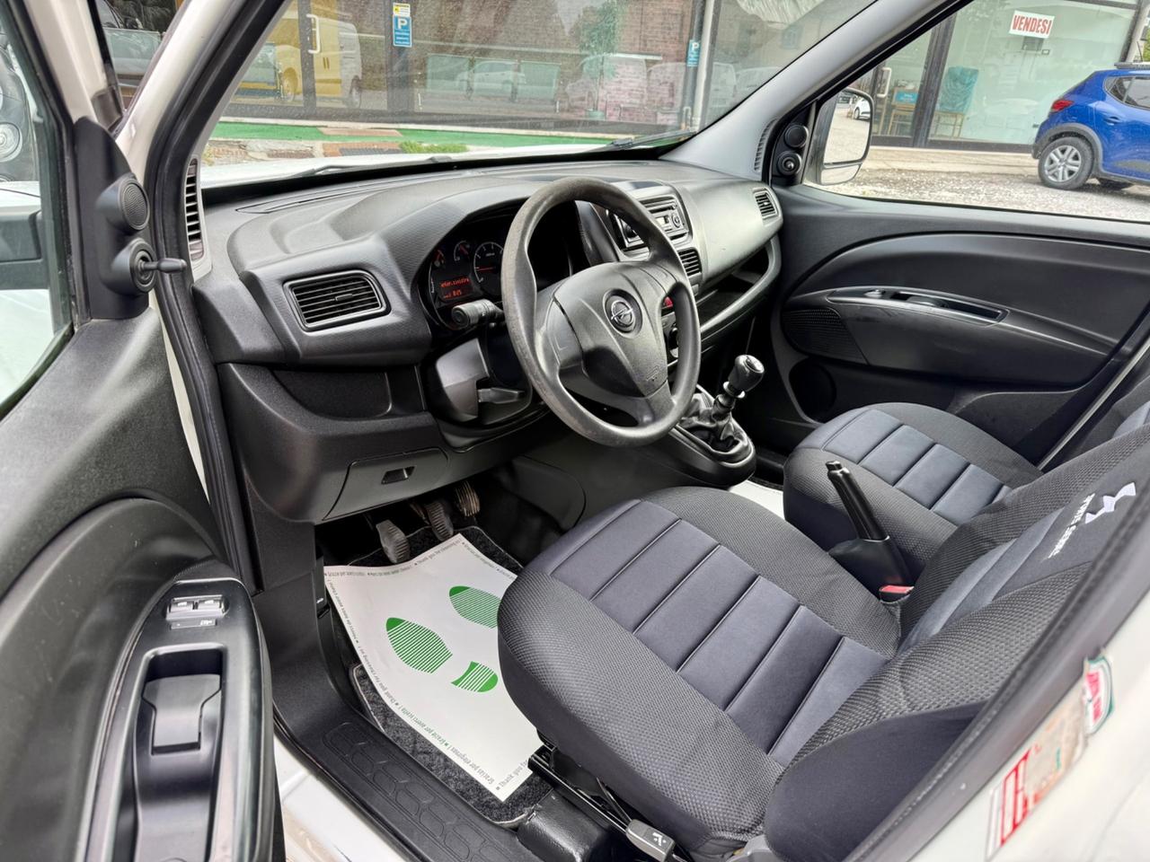 Opel Combo 1.4 Turbo EcoM Van Ok NEOPATENTATI