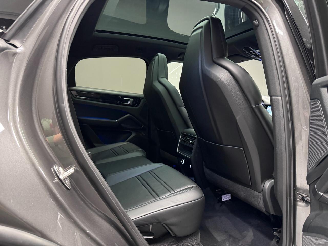 Porsche Cayenne 3.0 V6