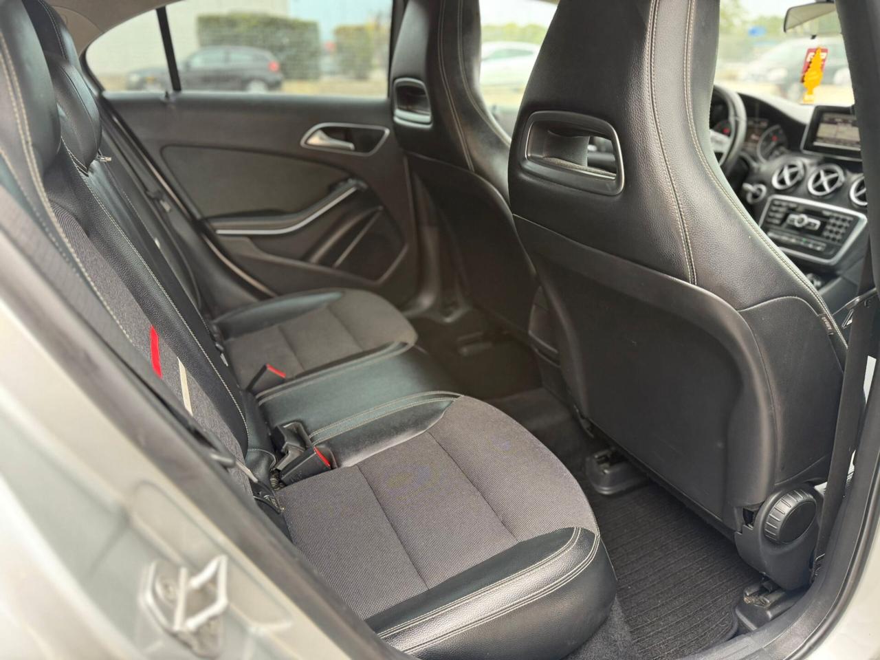 MERCEDES A200 2015 12 MESI DI GARANZIA