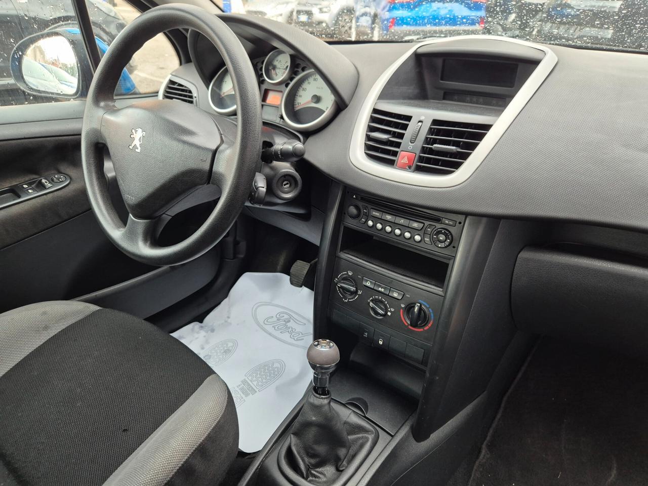 Peugeot 207 1.4 HDi 70CV 3p. ONE Line