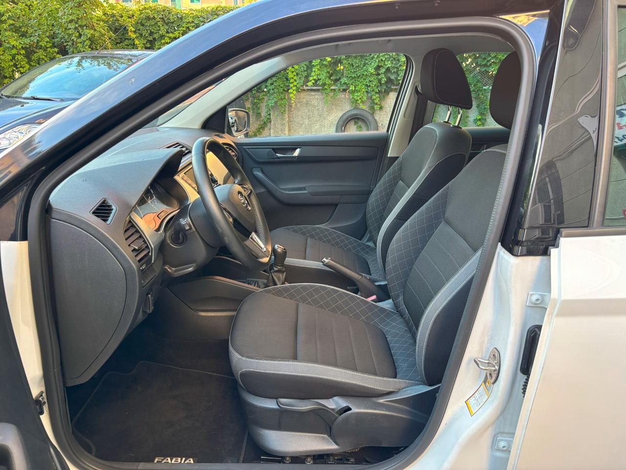 Skoda Fabia 1.0 MPI 75 CV Twin Color Nero