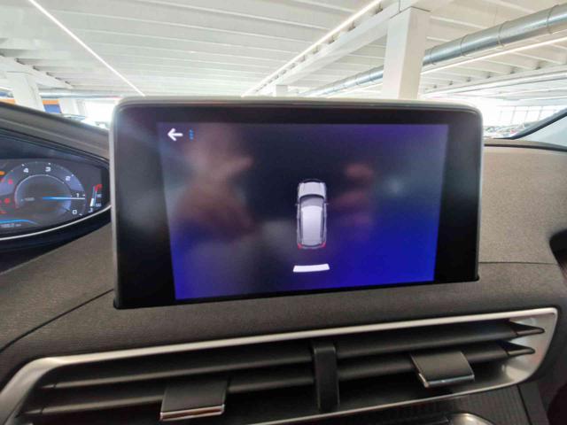 PEUGEOT 3008 BlueHDi 120 S&S Business