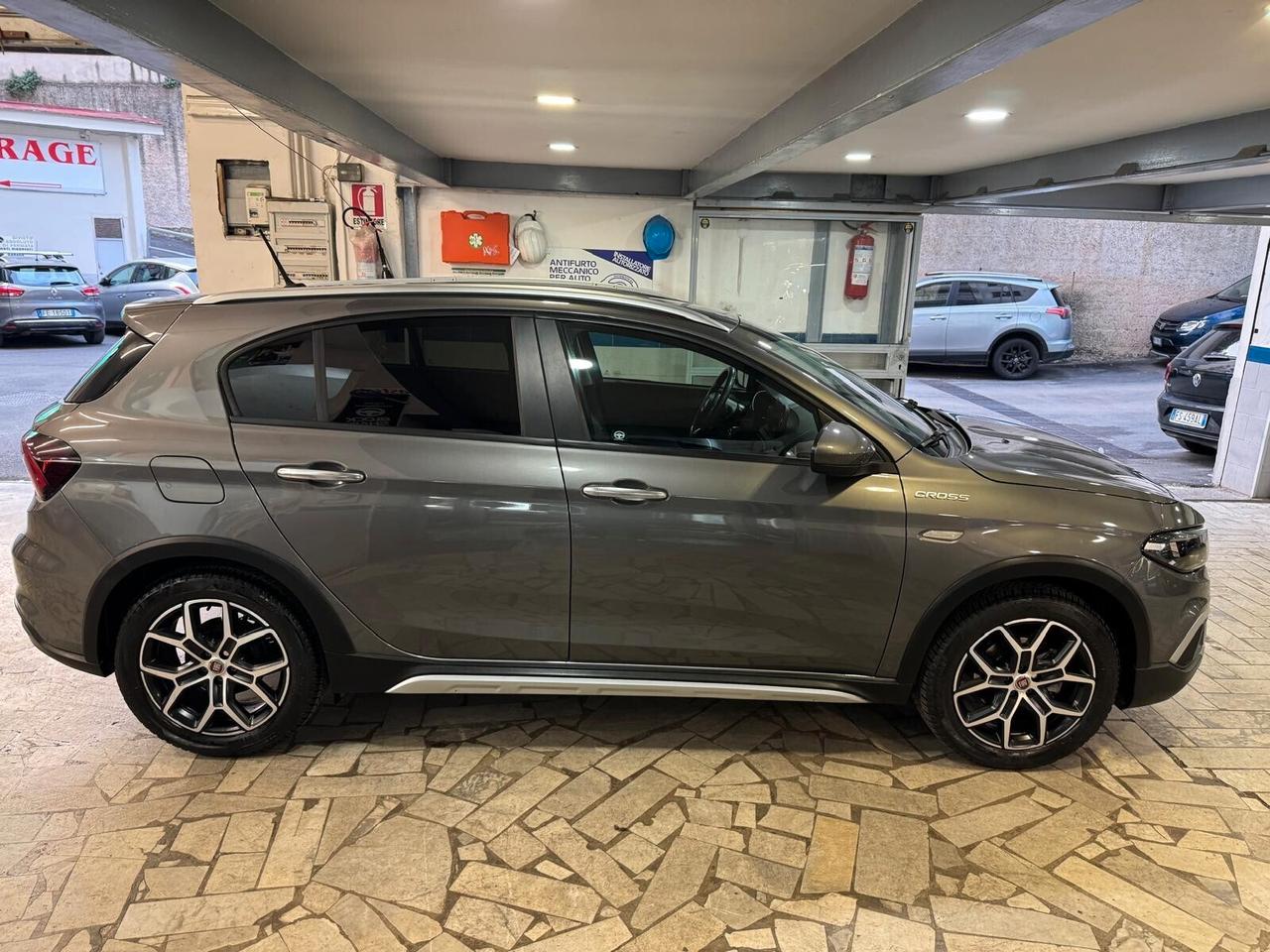 Fiat Tipo 1.3 Mjt S&S 5 porte Cross