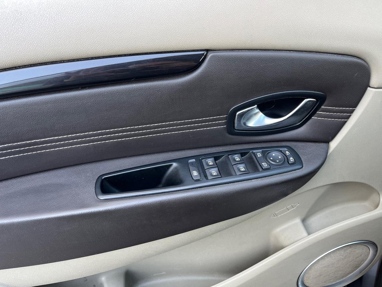 Renault Scenic Scénic X-Mod 1.9 dCi 130CV Luxe