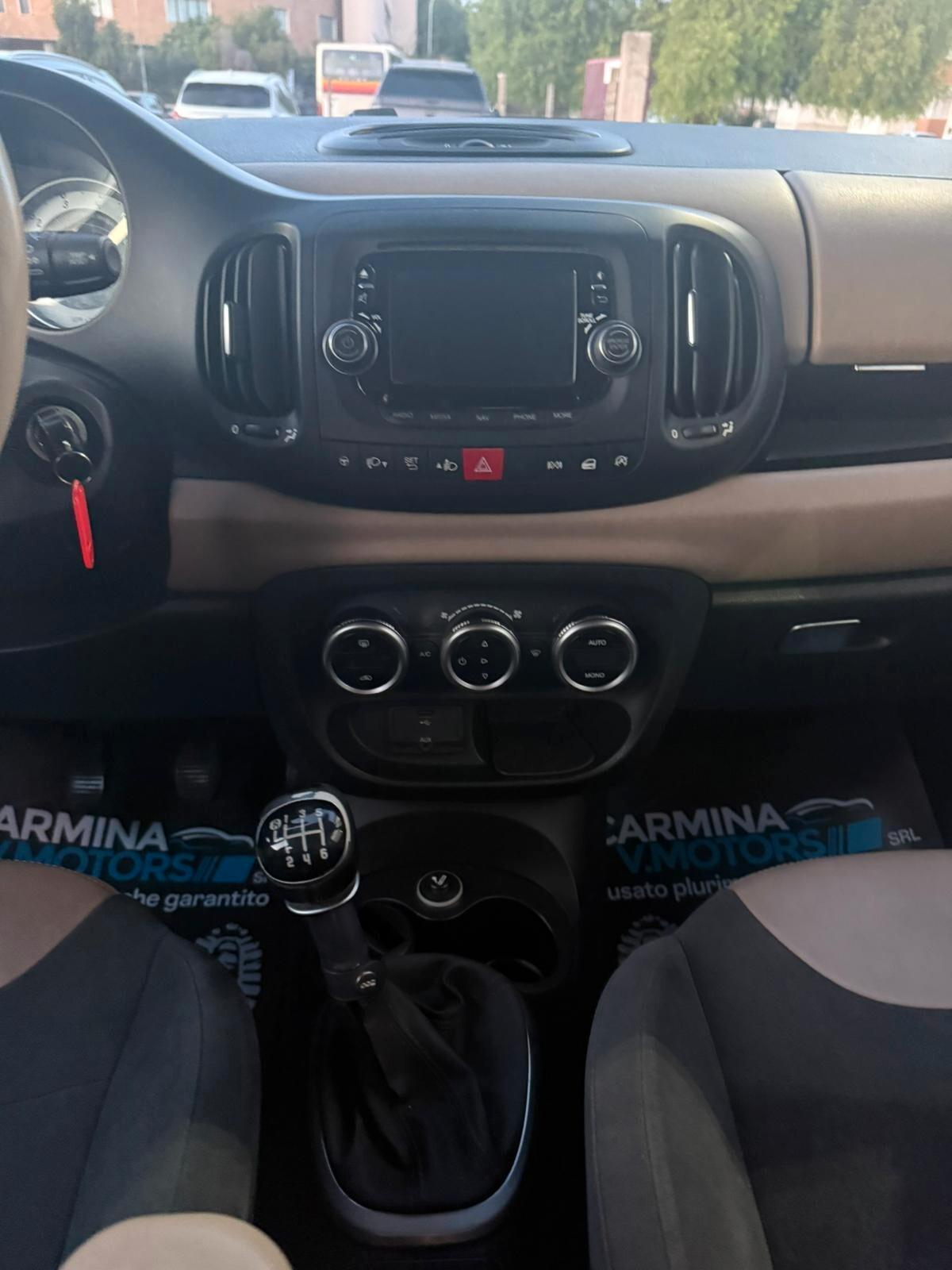 Fiat 500L LIVING cc1.6MJT LOUNGE