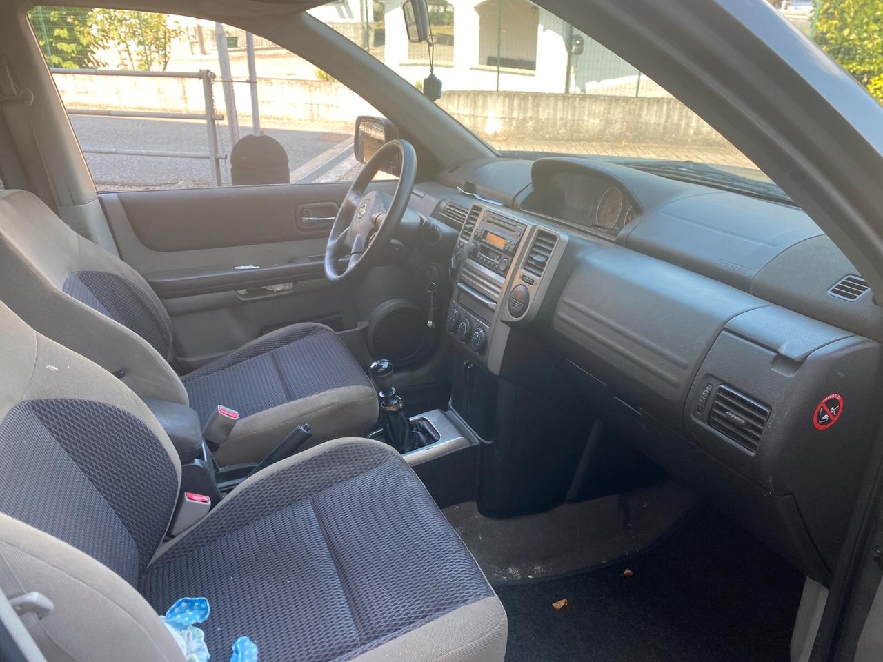 Nissan X-Trail 2.2 dCi Elegance