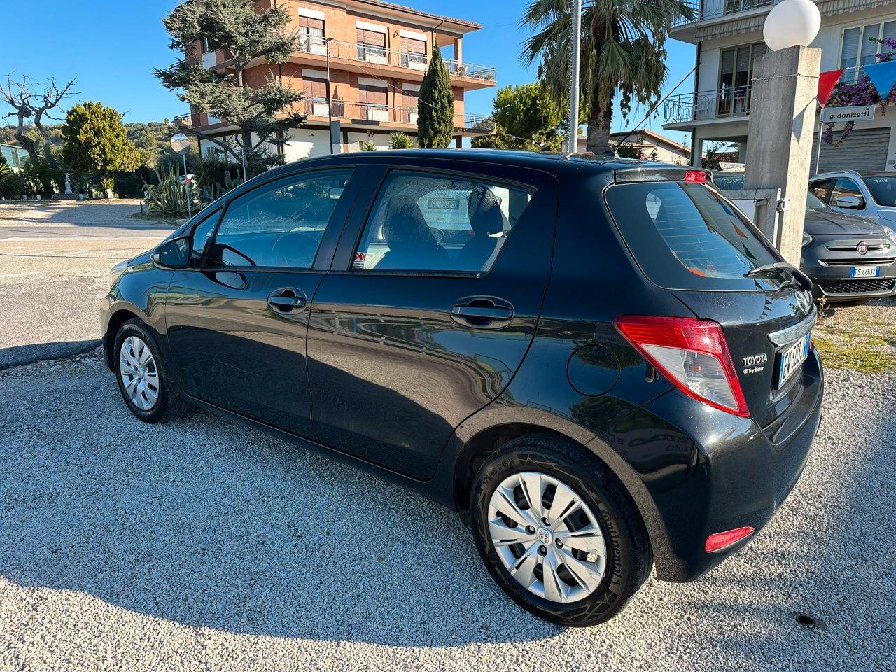 Toyota Yaris 5 Porte Yaris 5p 1.0 Lounge s/CL