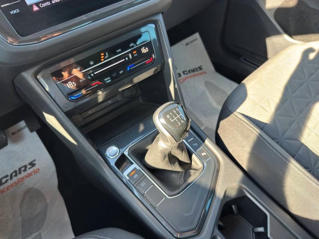 Volkswagen Tiguan 1.5 tsi Life 130cv CON TELECAMERA E CARPLAY