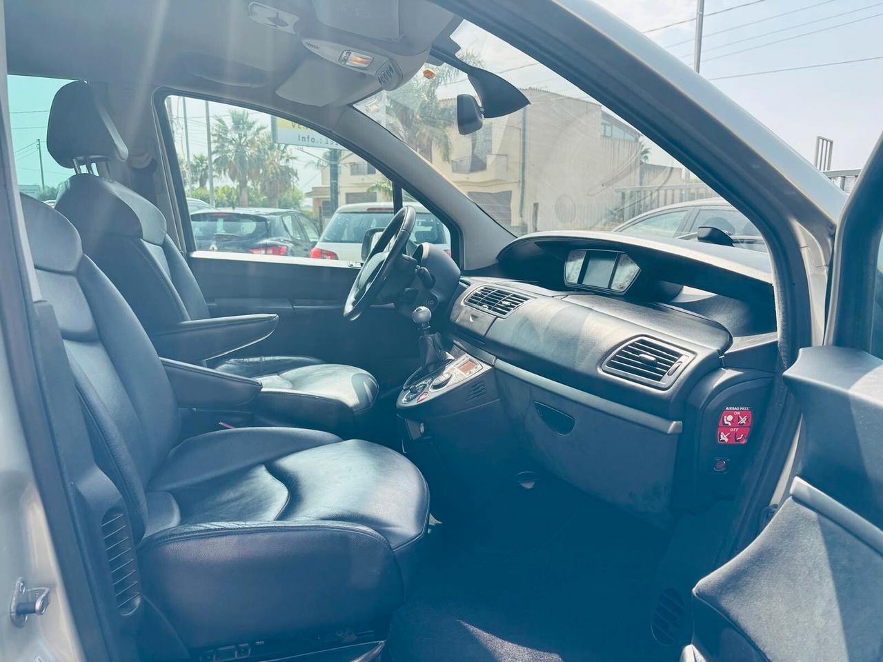 Peugeot 807 2.0 HDi 163CV Active