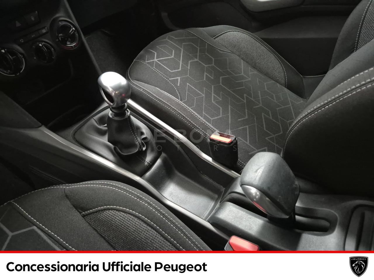 Peugeot 2008 1.5 bluehdi style s&s 100cv 5marce